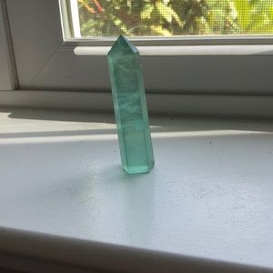 Other - Gorgeous green fluorite crystal tower point Other - Gorgeous green fluorite crystal tower point